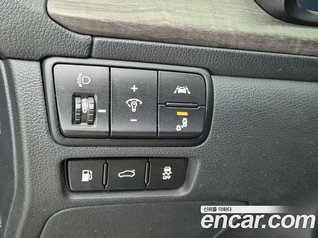 Kia K7 2020 — photo 18