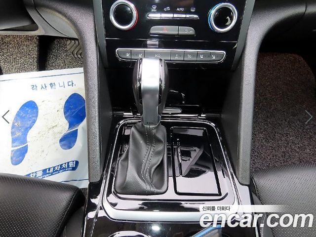 Renault Korea SM6 2019 — photo 11