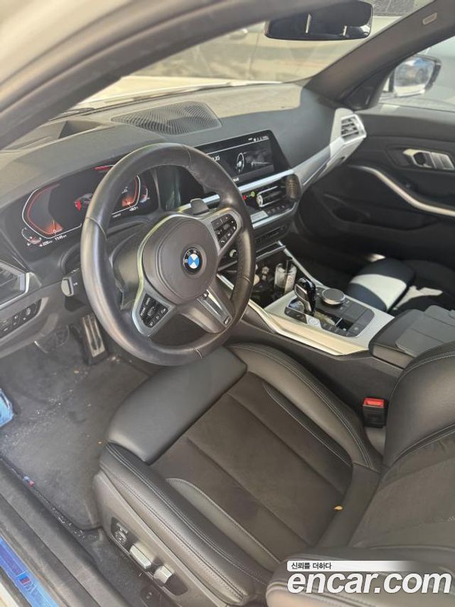 BMW 3-Series 2022 — photo 9