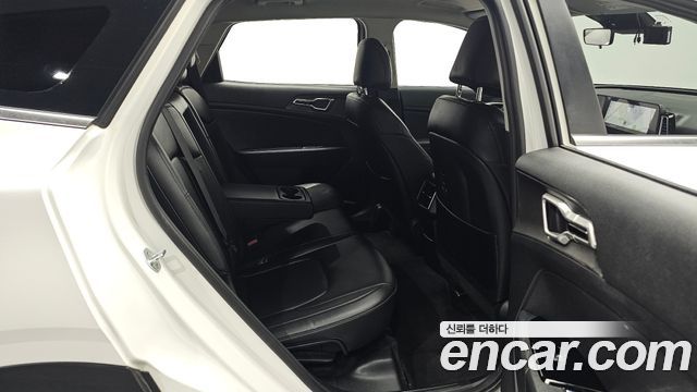 Kia Sportage 2022 — photo 17