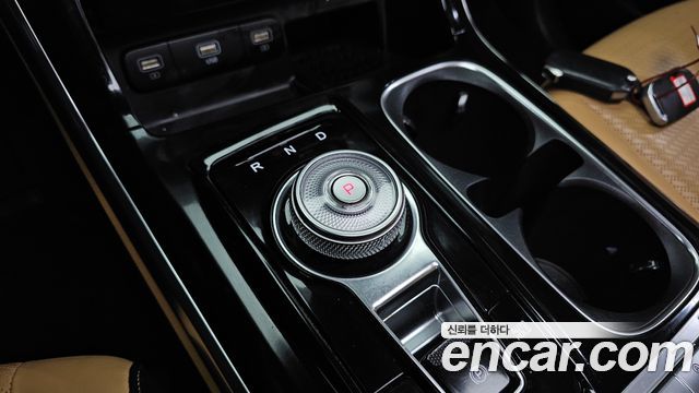 Kia Canival 2022 — photo 12
