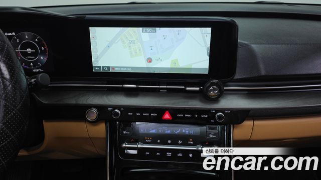 Kia Canival 2022 — photo 20