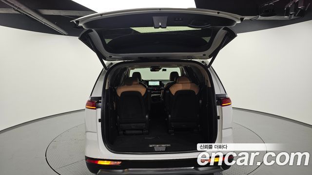 Kia Canival 2022 — photo 26