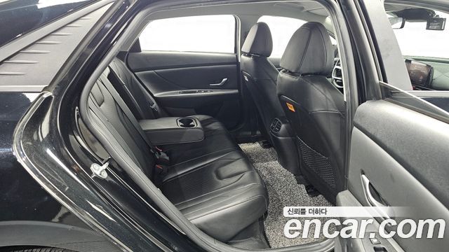 Hyundai AVANTE 2023 — photo 17