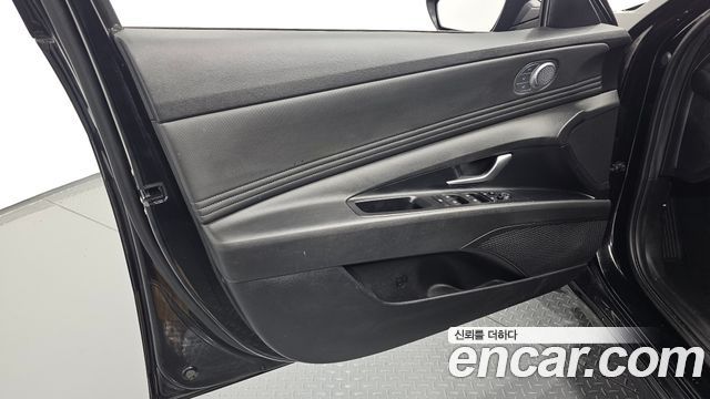 Hyundai AVANTE 2023 — photo 14