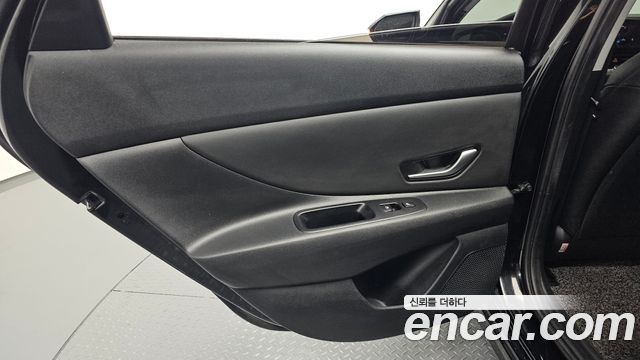 Hyundai AVANTE 2023 — photo 15