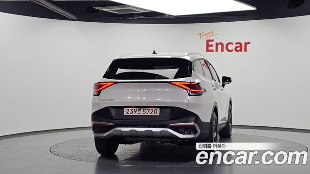 Kia Sportage 2023 — photo 4