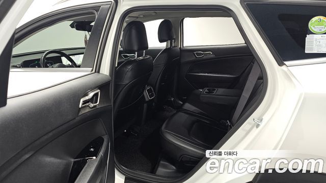 Kia Sportage 2023 — photo 18