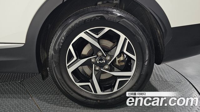 Kia Sportage 2023 — photo 7