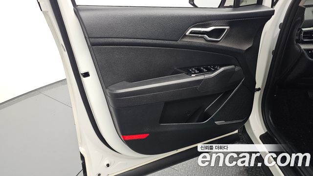 Kia Sportage 2023 — photo 14