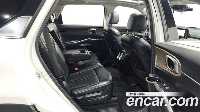 Kia Sorento 2021 — photo 17