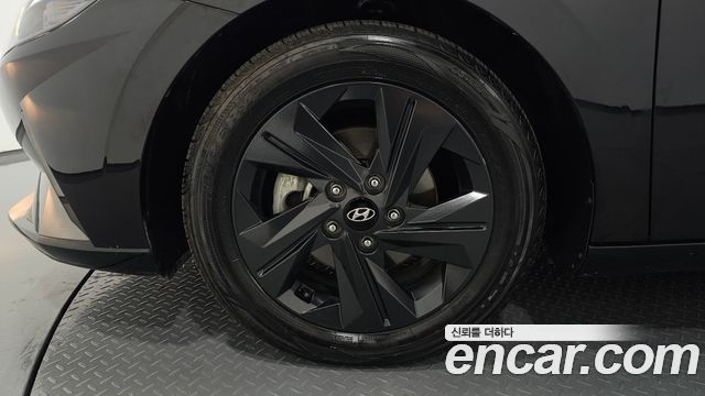 Hyundai AVANTE 2023 — photo 5
