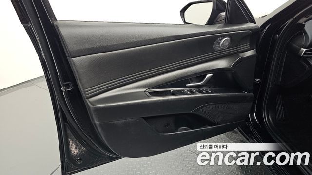 Hyundai AVANTE 2023 — photo 14