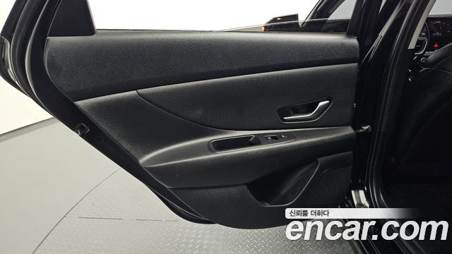 Hyundai AVANTE 2023 — photo 15