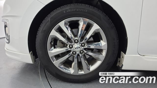 Kia Canival 2016 — photo 5