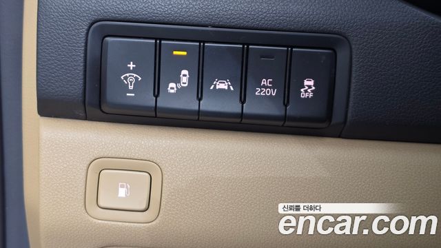 Kia Canival 2016 — photo 11