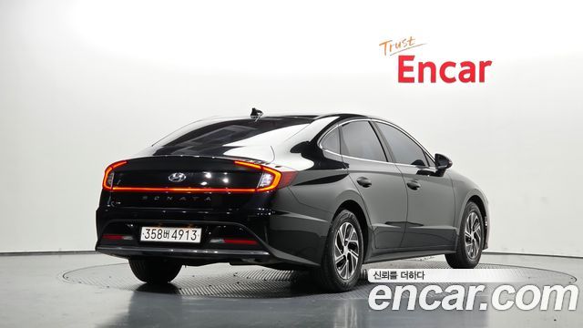 Hyundai Sonata 2023 — photo 2
