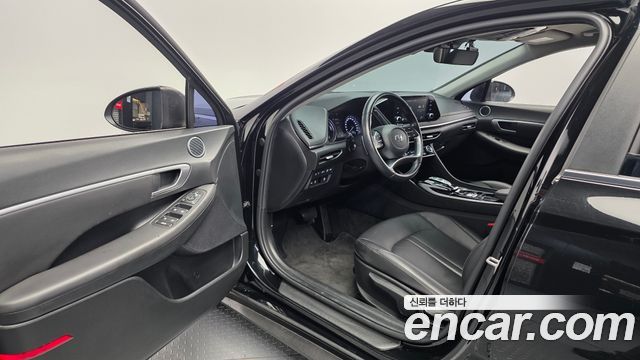 Hyundai Sonata 2023 — photo 13