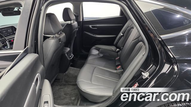 Hyundai Sonata 2023 — photo 16