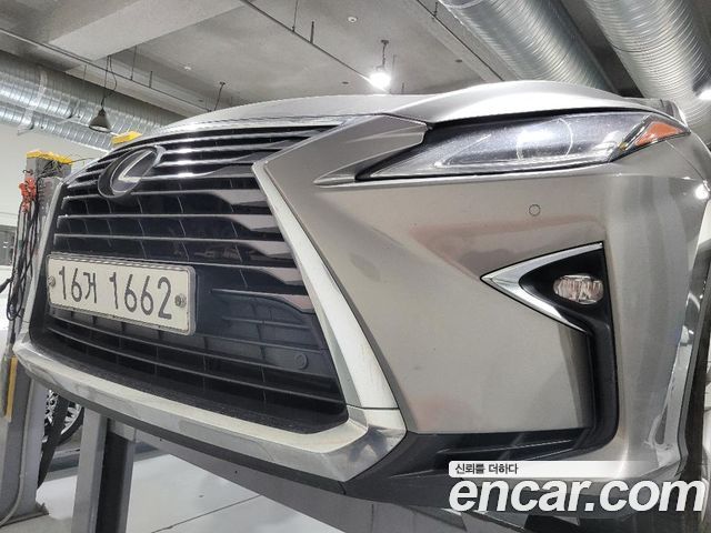 Lexus RX 2017 — photo 1