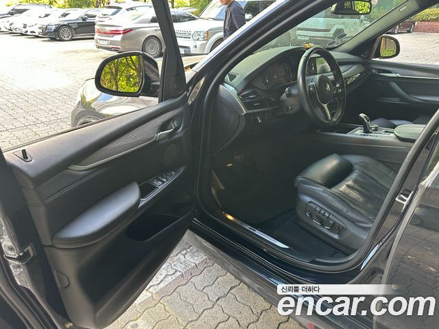 BMW X5 2017 — photo 13