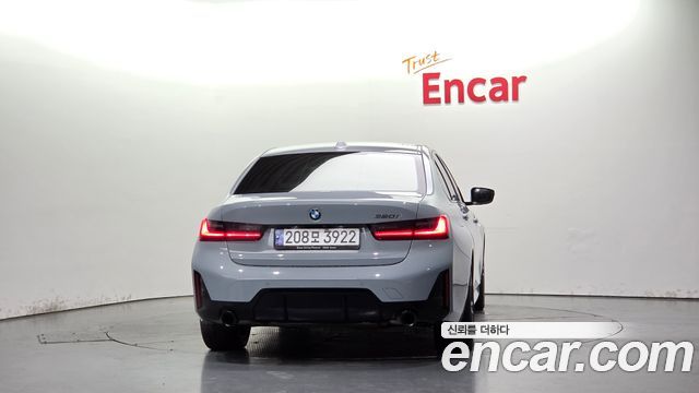 BMW 3-Series 2023 — photo 4