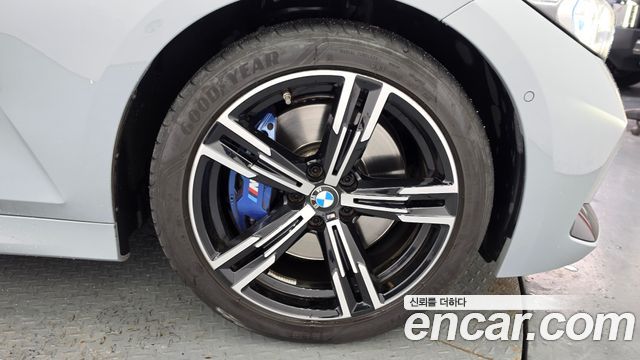 BMW 3-Series 2023 — photo 5