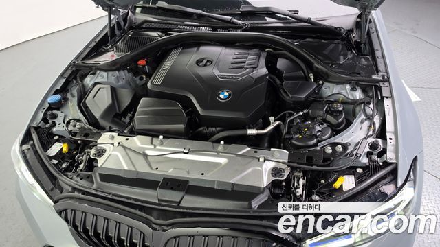 BMW 3-Series 2023 — photo 6