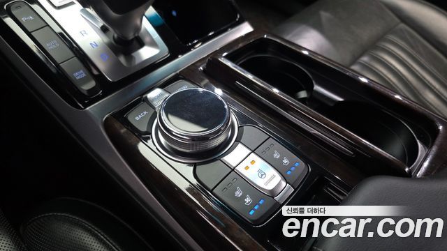 Genesis EQ900 2016 — photo 18