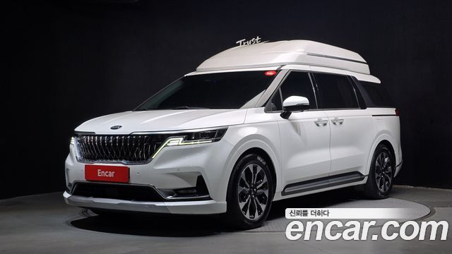 Kia Canival 2021 — photo 1