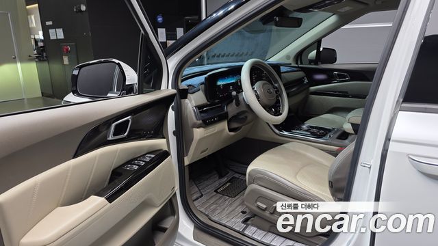 Kia Canival 2021 — photo 13