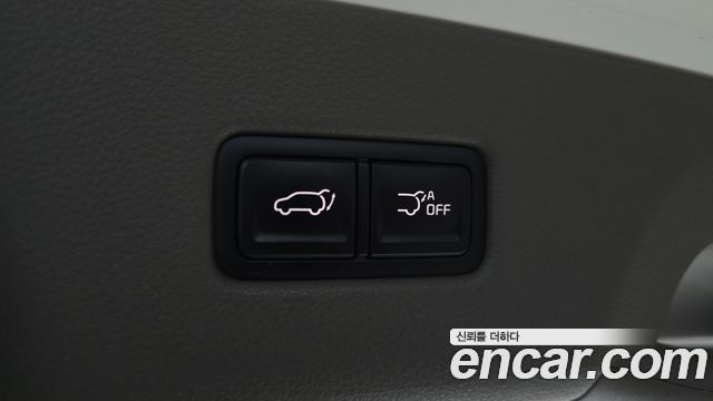 Kia Canival 2021 — photo 32