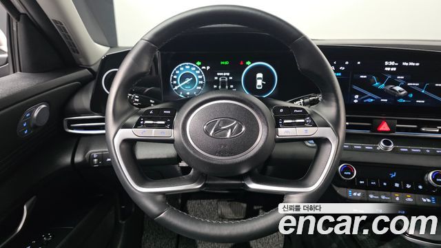 Hyundai AVANTE 2022 — photo 20