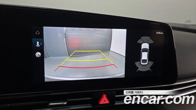 Hyundai AVANTE 2022 — photo 21