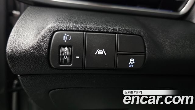 Hyundai AVANTE 2022 — photo 26