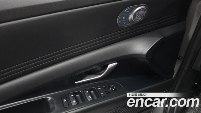 Hyundai AVANTE 2022 — photo 14