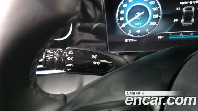 Hyundai AVANTE 2022 — photo 29