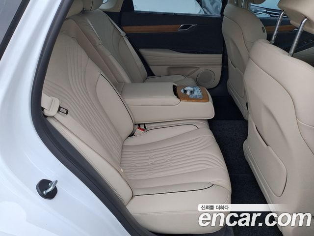 Genesis G80 2023 — photo 10