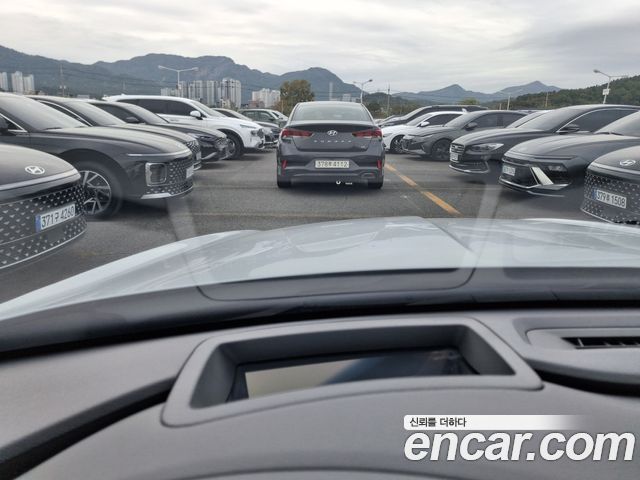 Genesis G80 2023 — photo 13