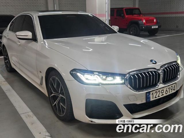 BMW 5-Series 2023 — photo 2