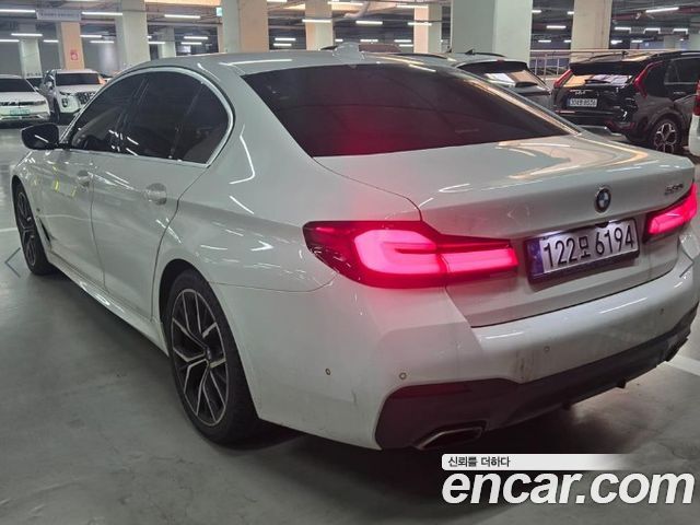BMW 5-Series 2023 — photo 3