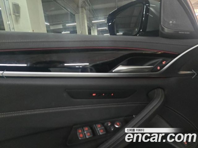 BMW 5-Series 2023 — photo 5