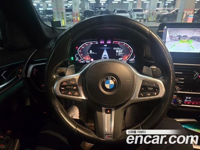BMW 5-Series 2023 — photo 9