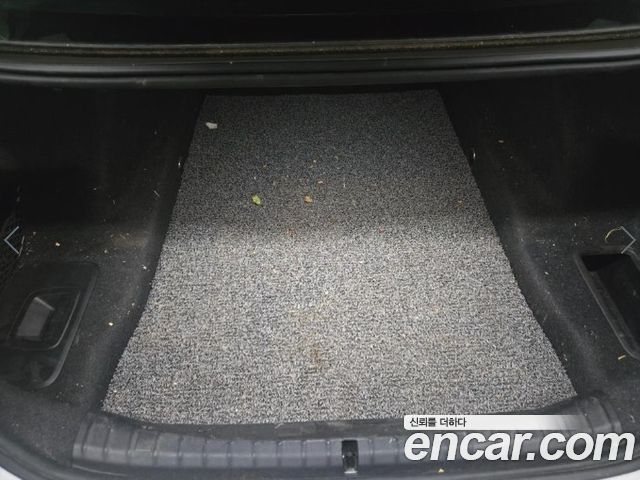 BMW 5-Series 2023 — photo 16