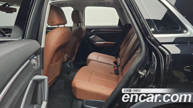 Audi Q3 2020 — photo 18