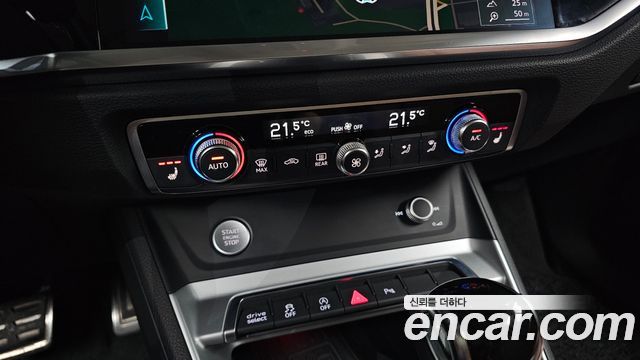 Audi Q3 2020 — photo 23