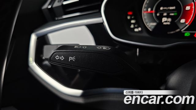 Audi Q3 2020 — photo 26