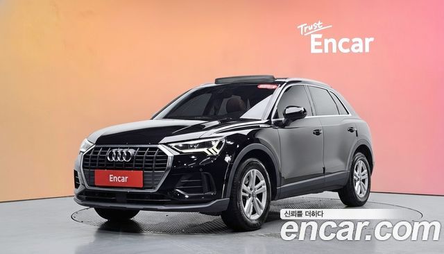 Audi Q3 2020 — photo 1