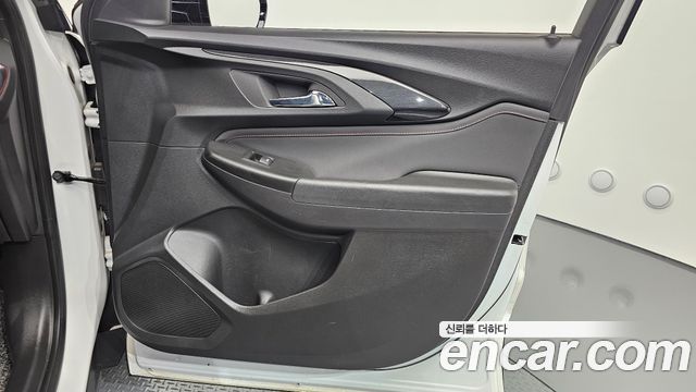 Chevrolet Korea Trailblazer 2022 — photo 25