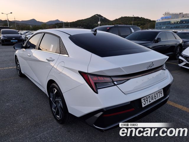 Hyundai AVANTE 2026 — photo 4